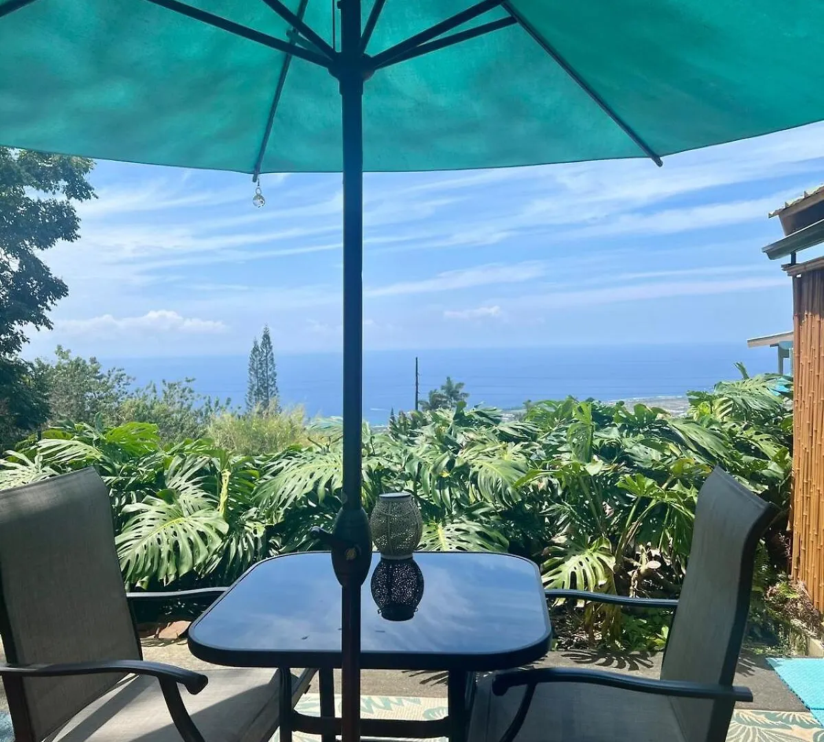 Kailua Kona Overlook Suites Guest house